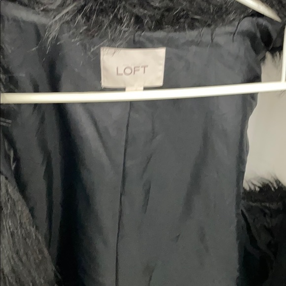 LOFT Black Faux Fur Vest - Picture 8 of 9